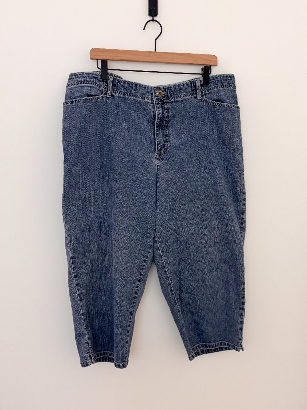 Westport Woman Denim Capri Jeans Plus Size 20W Stretch Medium Wash Blue
